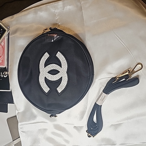 NWT Chanel Precision CC Circular Bag with Strap! - Picture 3 of 9
